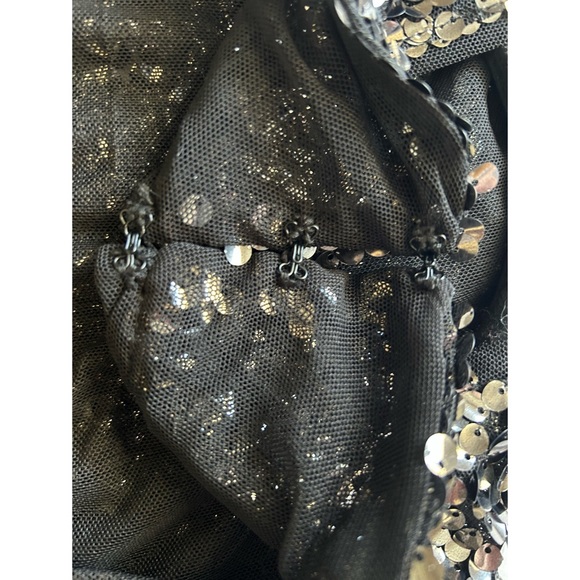 VICI - BROADWAY SEQUIN MOCK NECK LONG SLEEVE TOP - BLACK - M - Picture 11 of 11